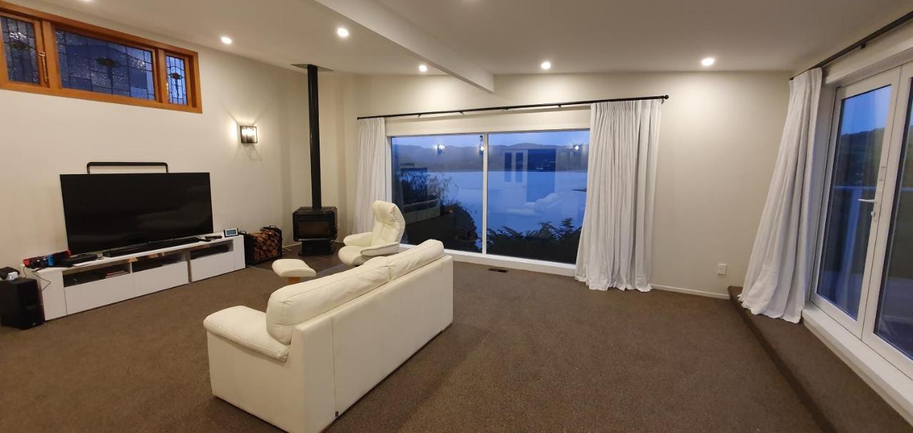 Whitby Sea View Apartment Porirua Exterior photo